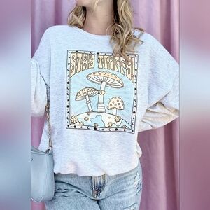 Lelis Sweatshirt NWT